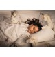 Jeune fille dormant avec Peluche Soft Cuddly Friends licorne Unica - 35 cm signée Steiff