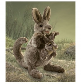 Marionnette à main Kangourou avec bébé signée Folkmanis dans décor