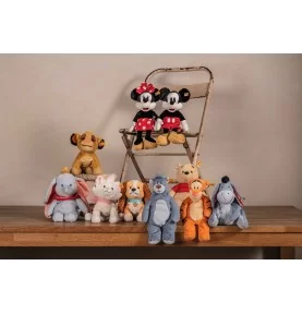 Groupe de peluches de la série Soft Cuddly Friends Disney de la célèbe marque Steiff