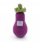 Régine l'Aubergine - hochet pour bébé en coton bio de la collection Veggy Toys de la marque MyuM, vue de dos