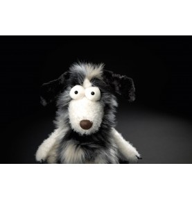 Peluche chien "Detective Disaster" de la collection BEASTS de la marque Sigikid