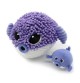 Peluche Gobetou le poisson globe maman et son bébé violet de la colletion Ptipotos de la marque Les Deglingos