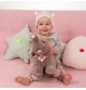 Bébé jouant avec Peluche éléphant assis - 35 cm de la collection Hermann Teddy