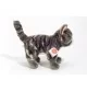 Peluche chat tigré gris debout - 20 cm signée Teddy Hermann, vue de profil