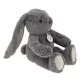 Peluche Lapinou 20 cm gris signée Les Petites Maries, vue de profil