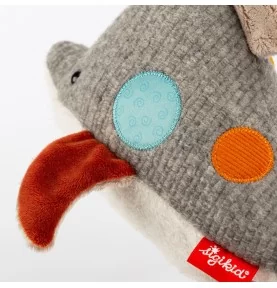 Doudou dauphin Patchwork Sweety signé Sigikid; gros plan sur le dos