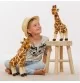 Jeune fille jouant avec peluche girafe - 38 cm signée Teddy Hermann